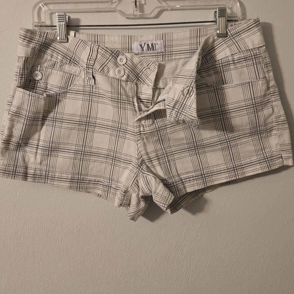 YMI Plaid Women's Shorts - Black and White